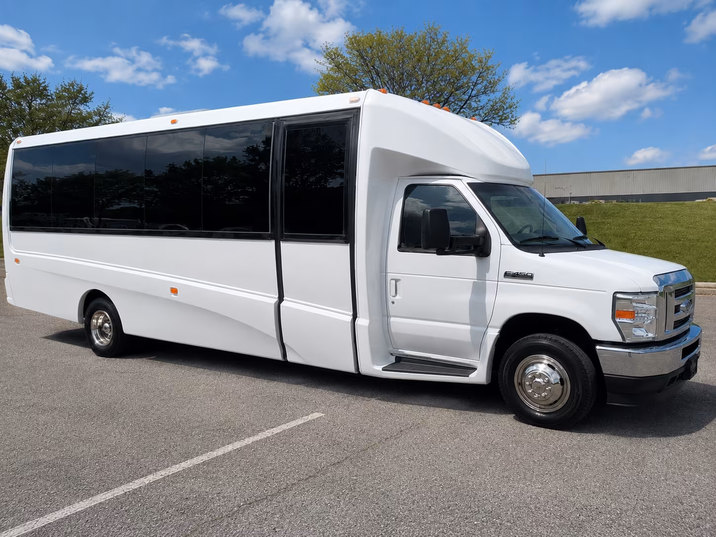 employee shuttle buses for tustin s office parks and business corridors