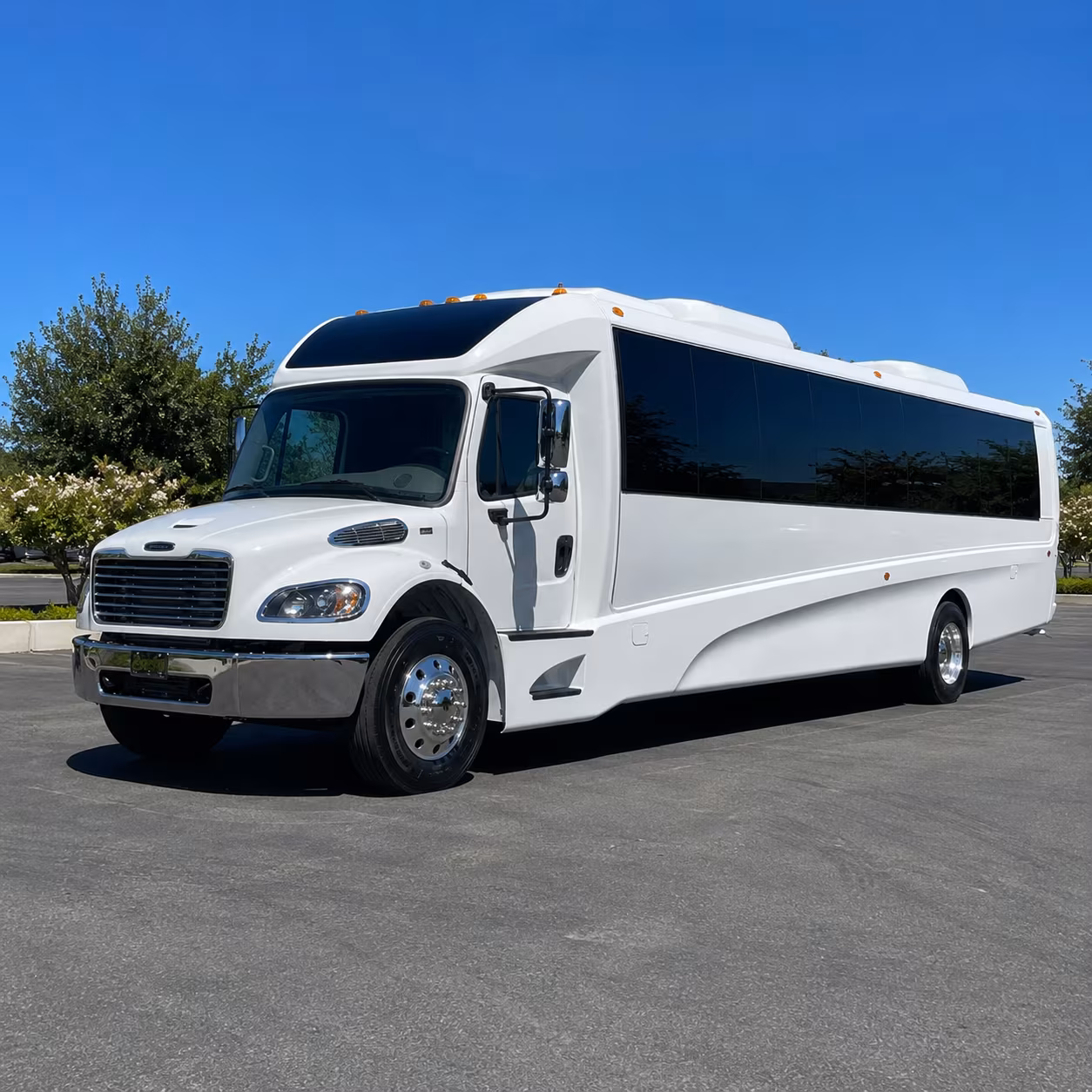 tustin 18 passenger minibus