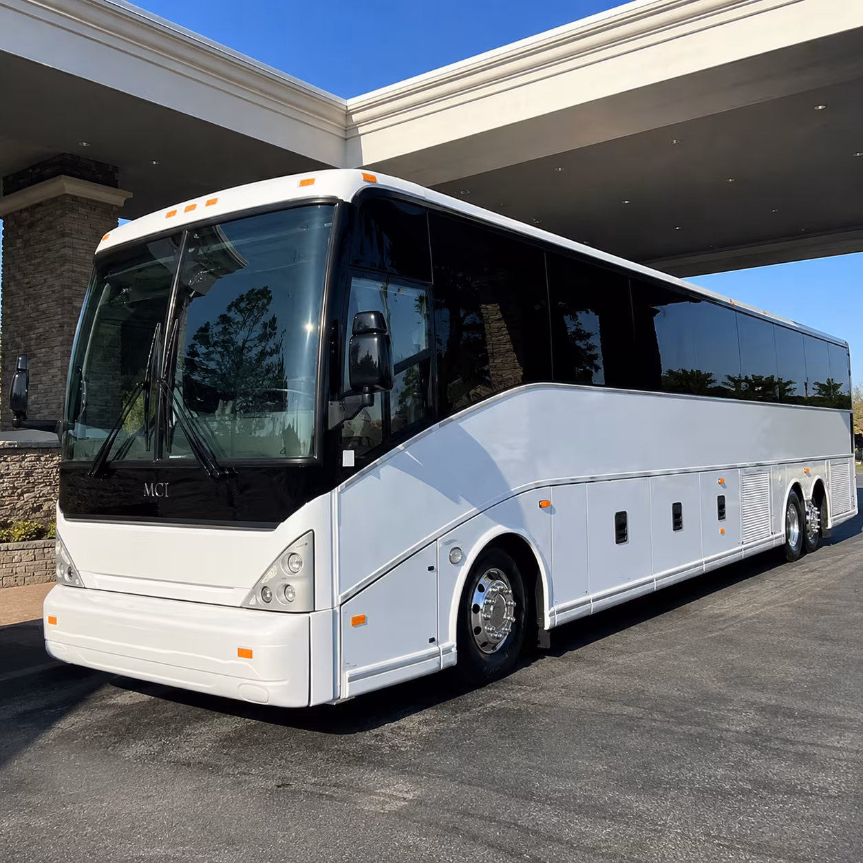 wine tour bus rentals for bachelorette and birthday groups in tustin